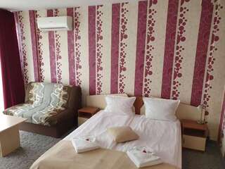 Отель Hotel Kedara Бургас Двухместный номер с 1 кроватью или 2 отдельными кроватями-20